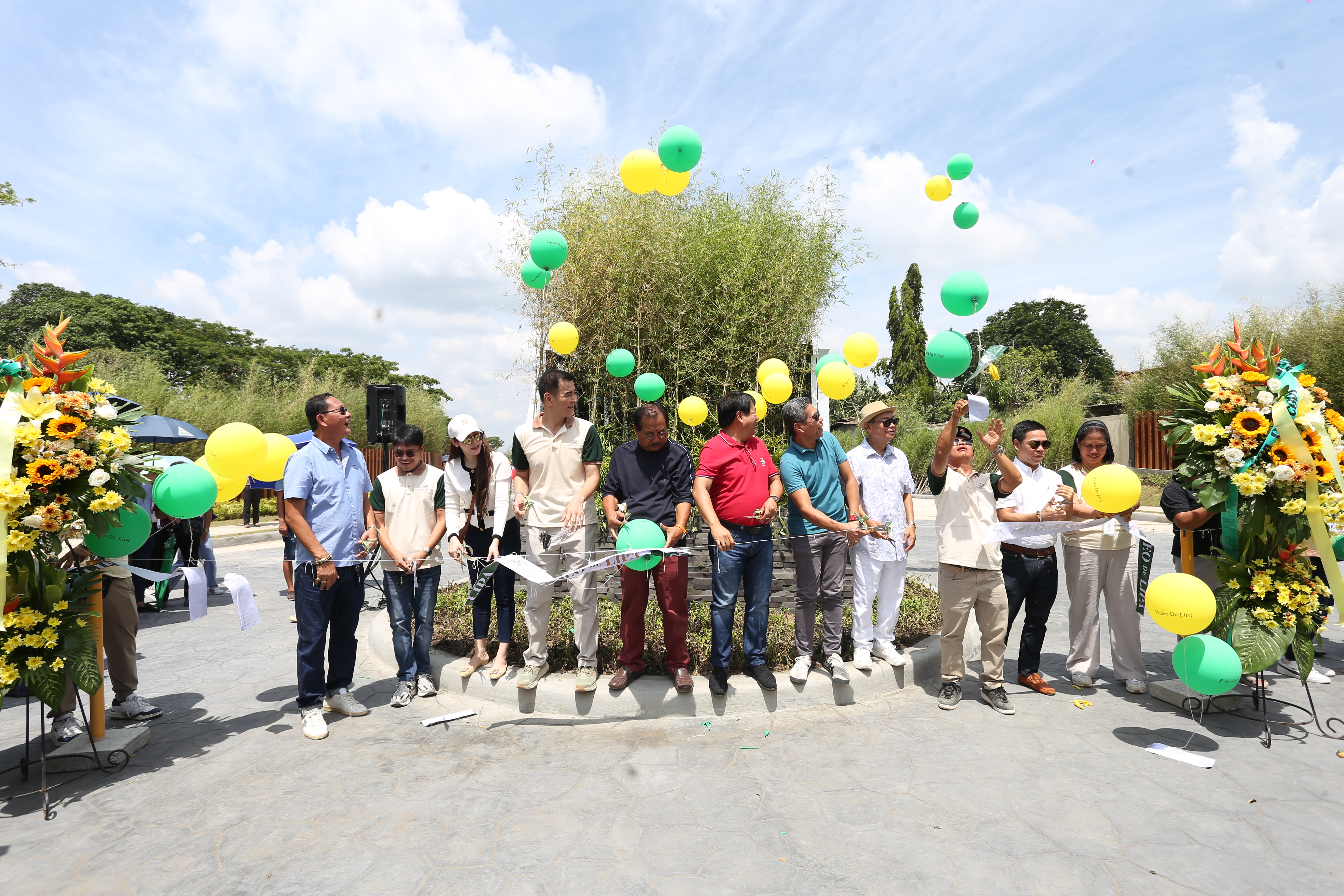 Citihomes and Paseo de Lipa leaders celebrating a community milestone at a ribbon-cutting ceremony